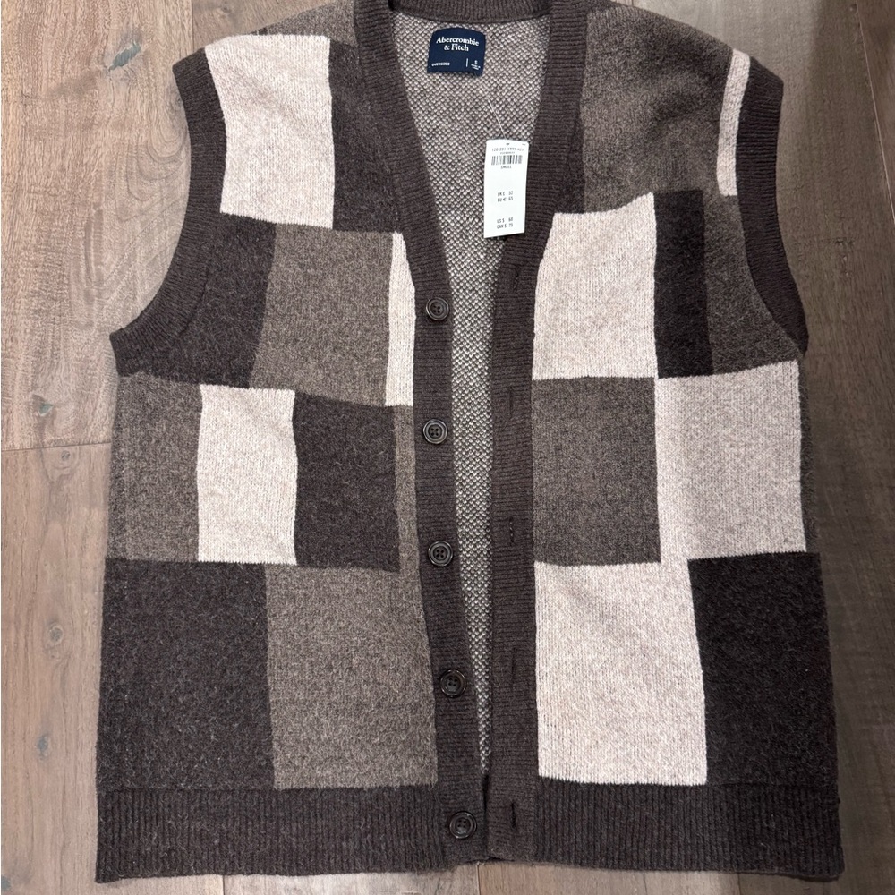 Abercrombie & Fitch Men's Patchwork Vest - Brown and Cream